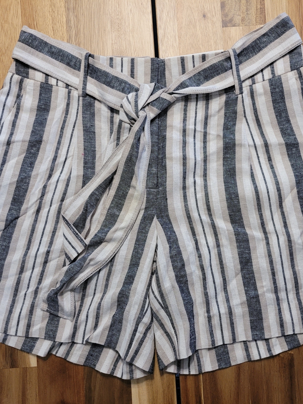 Ann Taylor Striped Tie-Front Bermuda Shorts — Navy & Cream